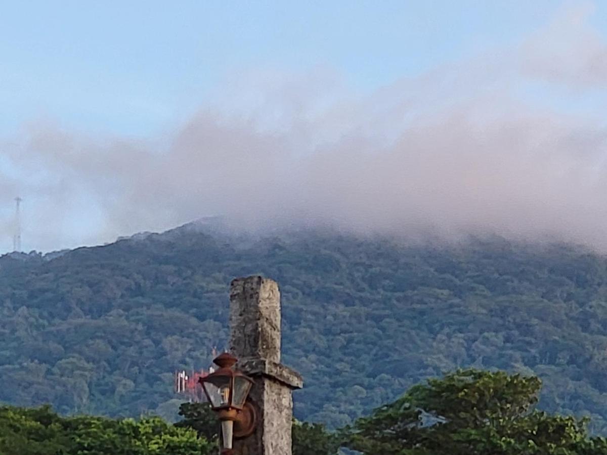 Hostal Casa De Las Gargolas Amapala Kültér fotó