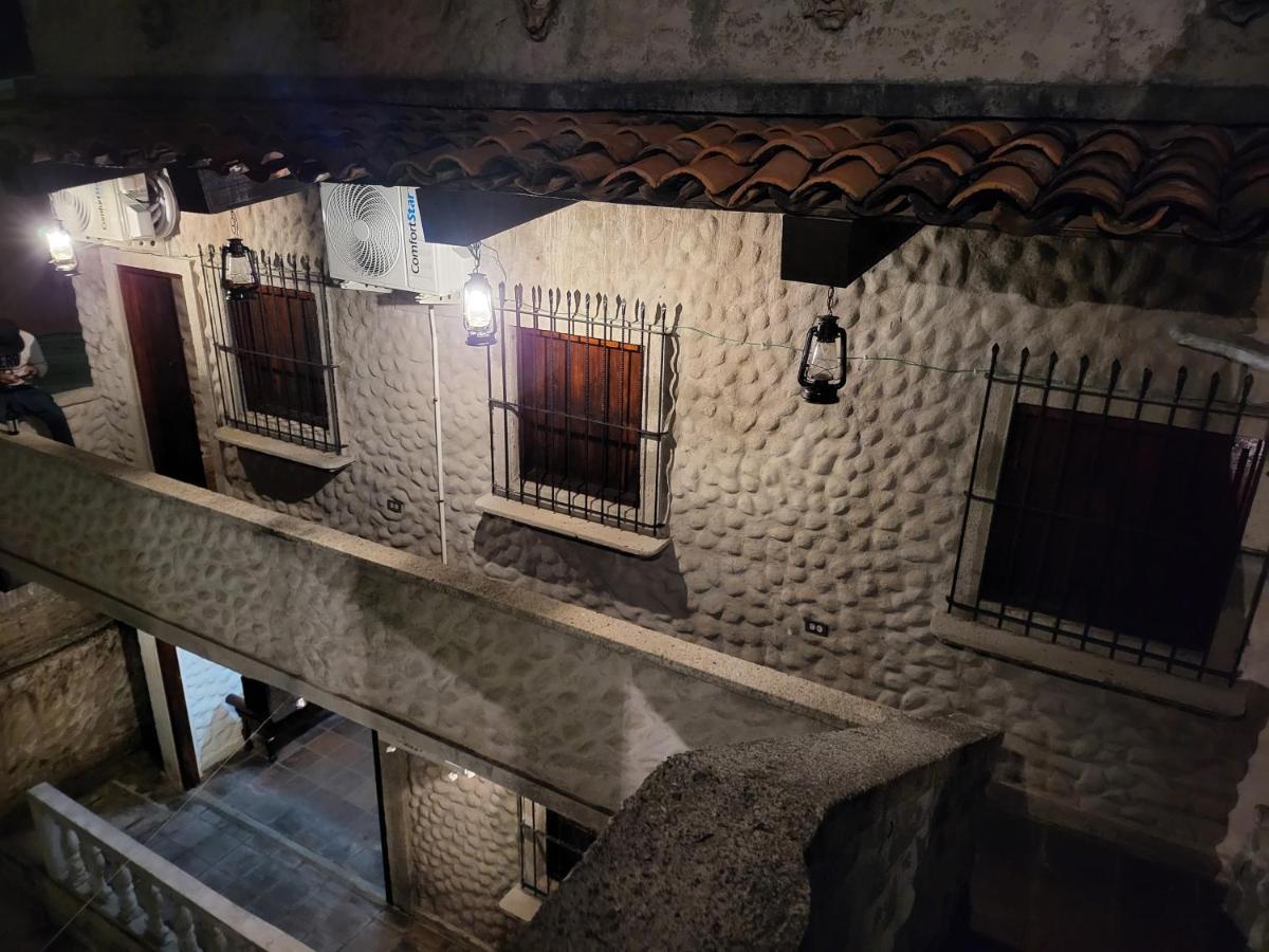 Hostal Casa De Las Gargolas Amapala Kültér fotó