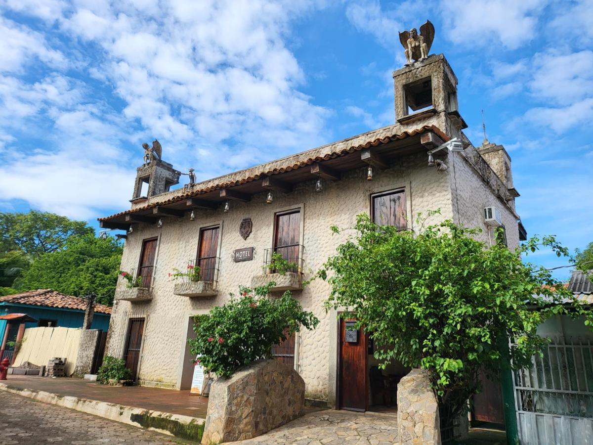 Hostal Casa De Las Gargolas Amapala Kültér fotó