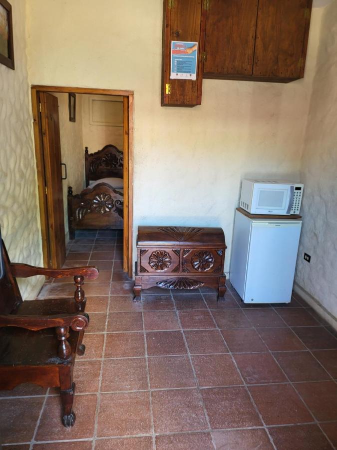 Hostal Casa De Las Gargolas Amapala Kültér fotó