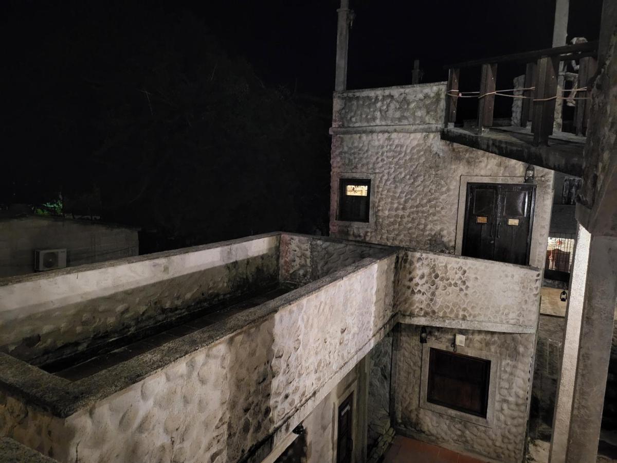 Hostal Casa De Las Gargolas Amapala Kültér fotó